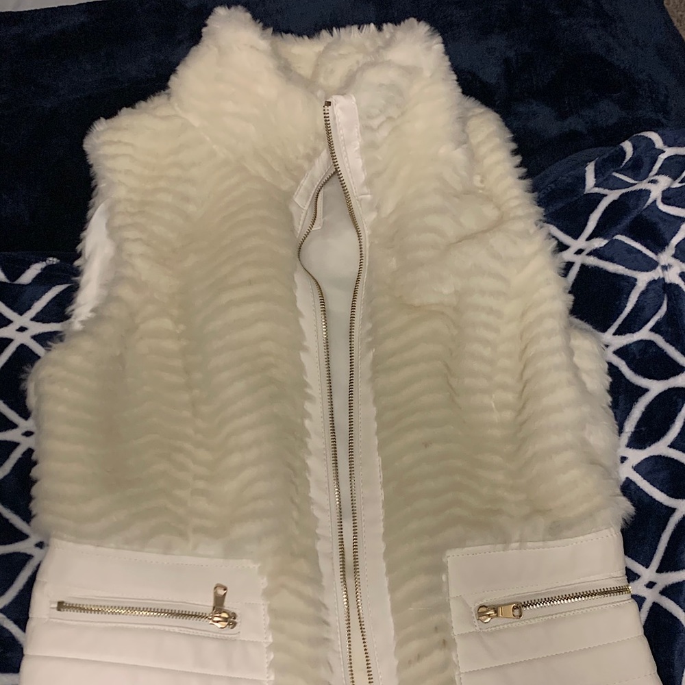 Ci Sono Faux Fur Collection white/cream vest